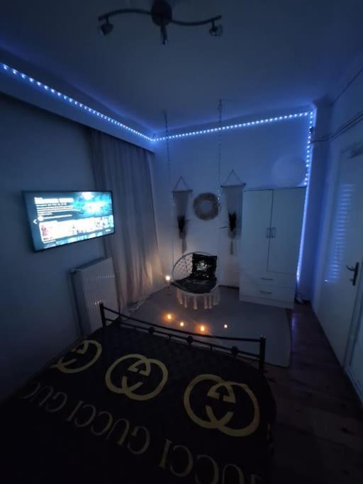 Queen Suites 60M2 เทสซาโลนิกิ ภายนอก รูปภาพ